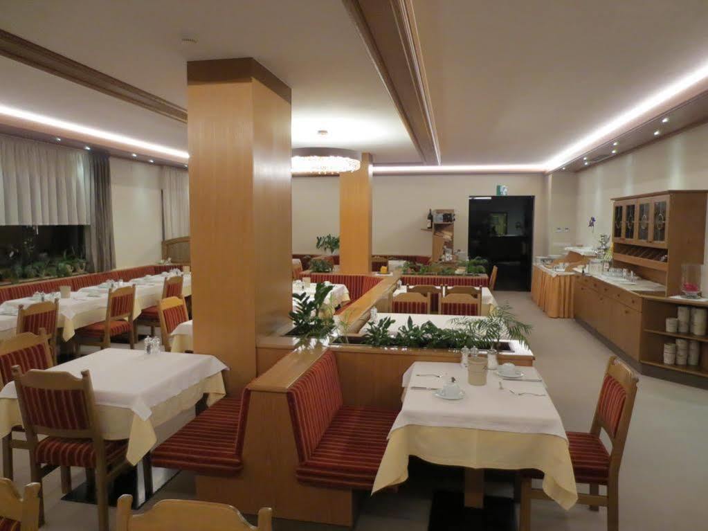Hotel Salgart เมราโน ภายนอก รูปภาพ